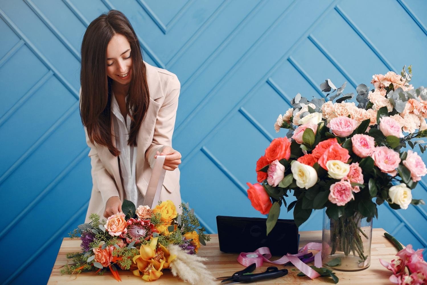 How Corporate Flower Rentals Can Add Style to Business Events