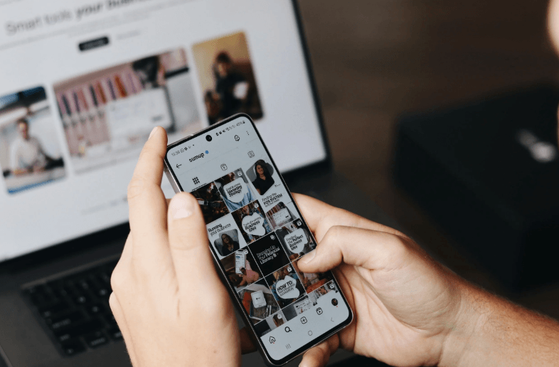 Why Digital Platforms Use Progress Signals To Keep Users Engaged