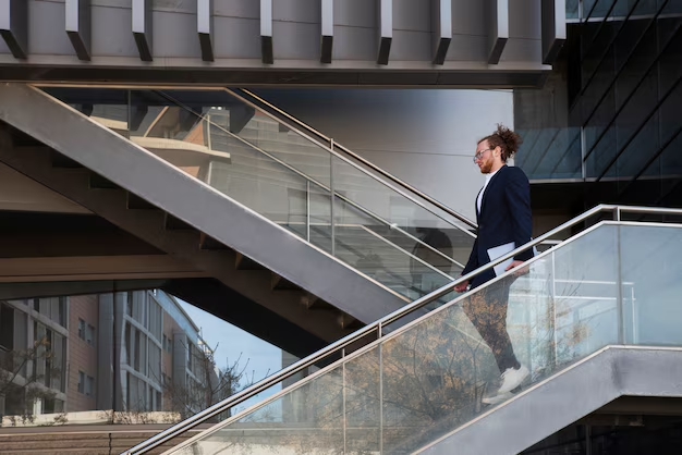 Glass Handrailing: A Modern Solution for Safe and Stylish Staircases